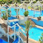 Benalbeach Playa 公寓 *