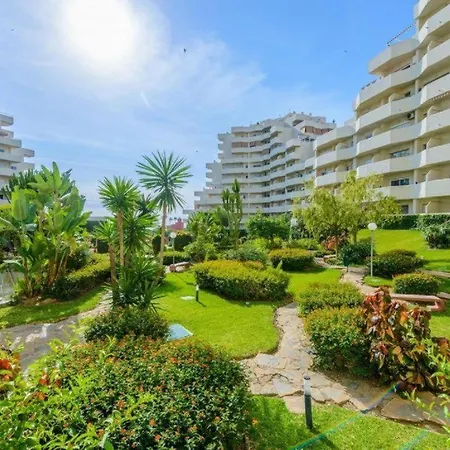 Benalbeach Playa 公寓 *